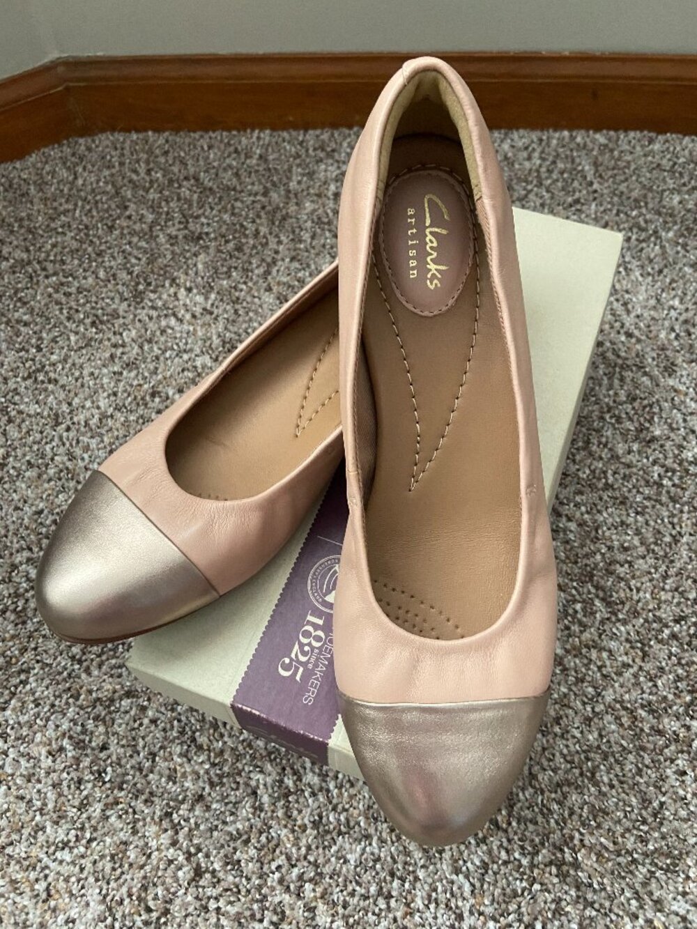 Clarks Alitay Susan Nude Leather Metallic Cap-Toe Ballet Flats - Size 8M- NEW